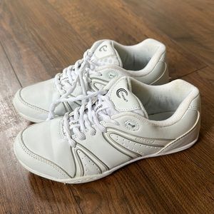 Chase cheer shoes